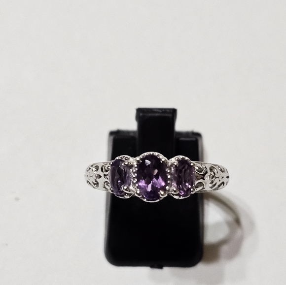 Genuine Amethyst Platinum over 925 Ring Size 8 - Picture 13 of 15